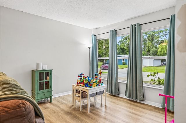 381 Pine Street, Sebastian, FL 32958