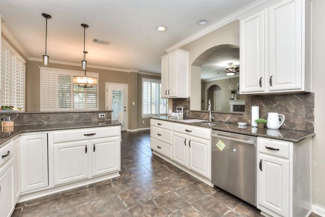 1108 Ritter DR, Cedar Park, TX 78613