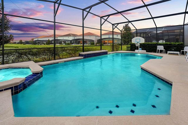 8013 OAK SHADOW COURT, Davenport, FL 33837