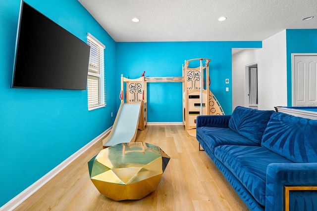 8013 OAK SHADOW COURT, Davenport, FL 33837