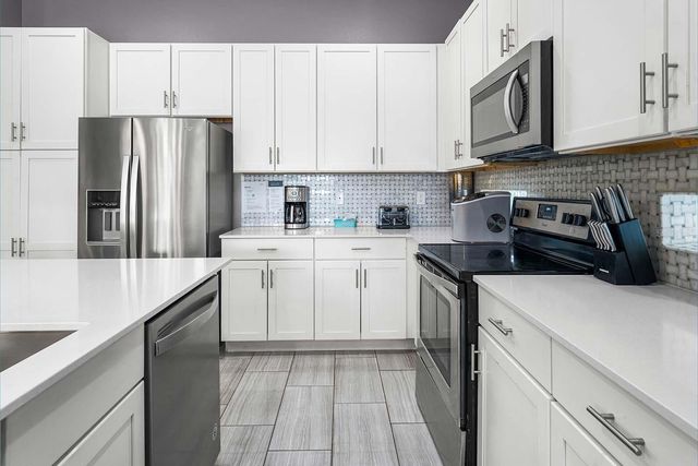 8013 OAK SHADOW COURT, Davenport, FL 33837