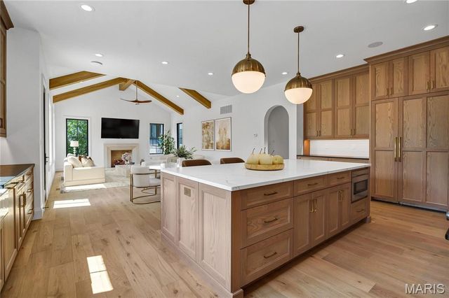 1 TBB Roclare II @ Ballas Ridge, Des Peres, MO 63131
