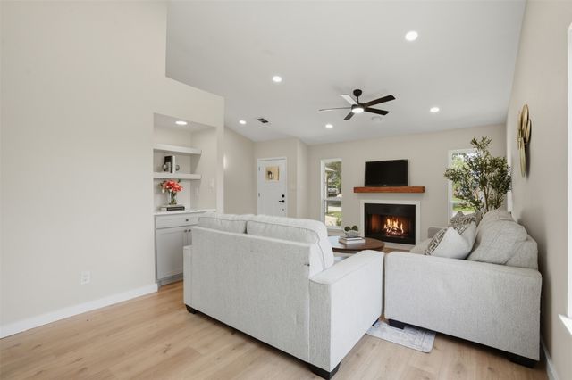 7913 Firefly Drive, Fort Worth, TX 76137