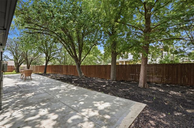 7913 Firefly Drive, Fort Worth, TX 76137