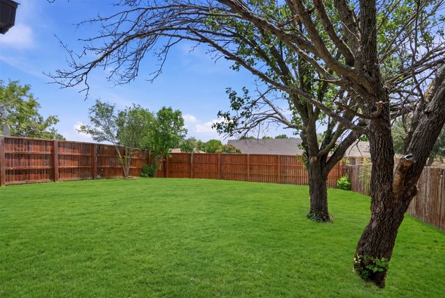 7913 Firefly Drive, Fort Worth, TX 76137