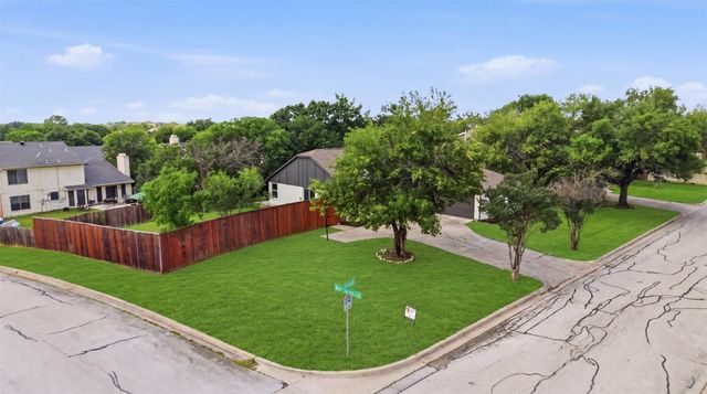 7913 Firefly Drive, Fort Worth, TX 76137