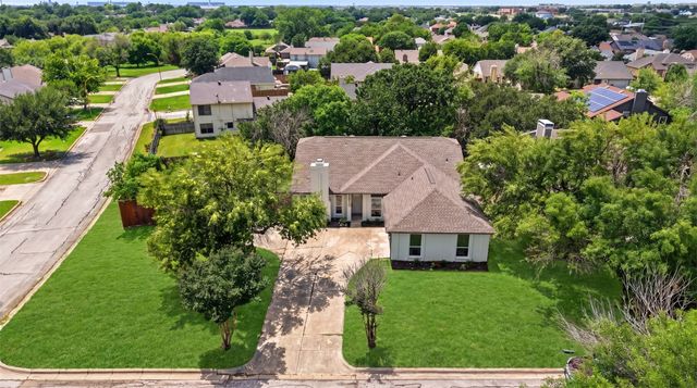 7913 Firefly Drive, Fort Worth, TX 76137