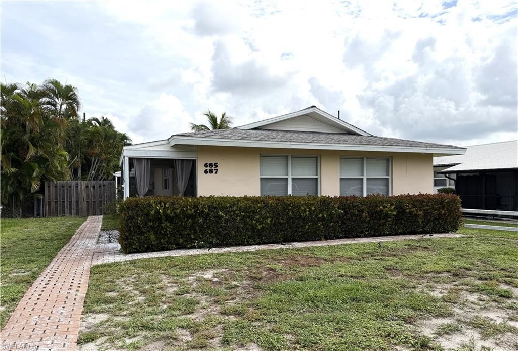685 95th AVE N, NAPLES, FL 34108 — exterior