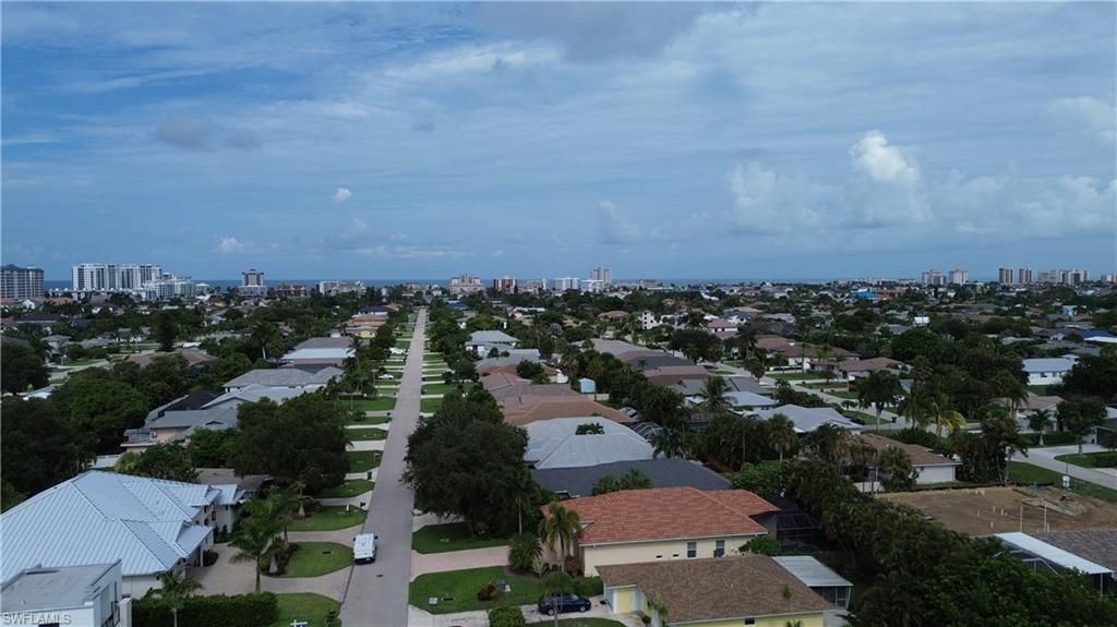 685 95th AVE N, NAPLES, FL 34108 — photo 2