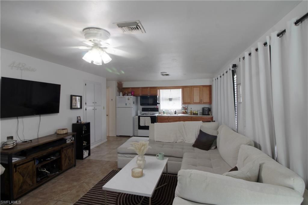 685 95th AVE N, NAPLES, FL 34108 — photo 3