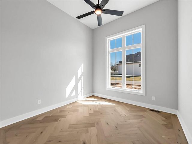 16924 Futura Street, Overland Park, KS 66085