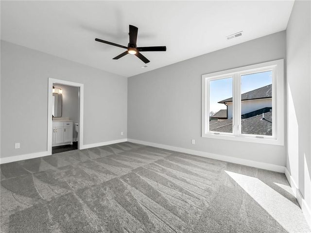 16924 Futura Street, Overland Park, KS 66085