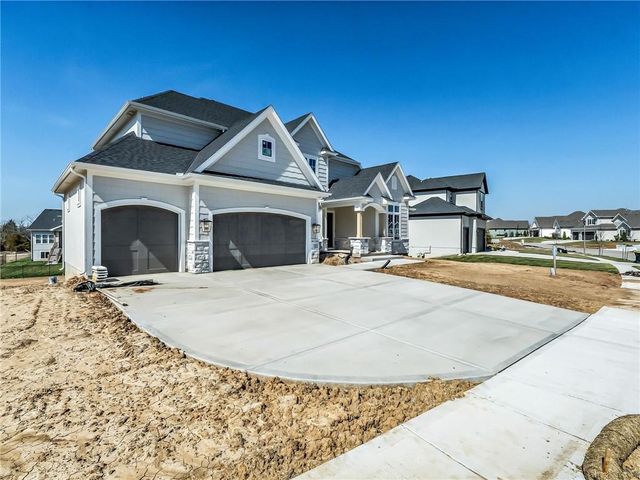 16924 Futura Street, Overland Park, KS 66085