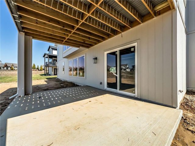 16924 Futura Street, Overland Park, KS 66085