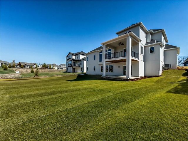 16924 Futura Street, Overland Park, KS 66085