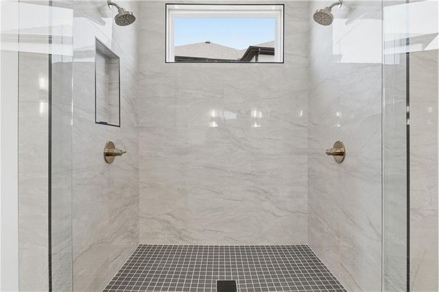 16924 Futura Street, Overland Park, KS 66085