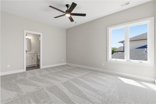 16924 Futura Street, Overland Park, KS 66085