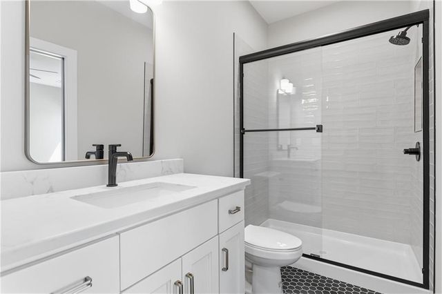 16924 Futura Street, Overland Park, KS 66085