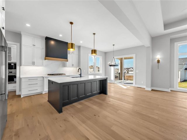 16924 Futura Street, Overland Park, KS 66085