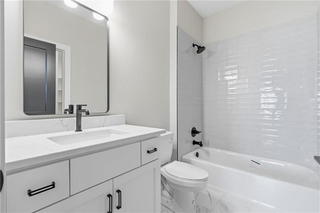16924 Futura Street, Overland Park, KS 66085