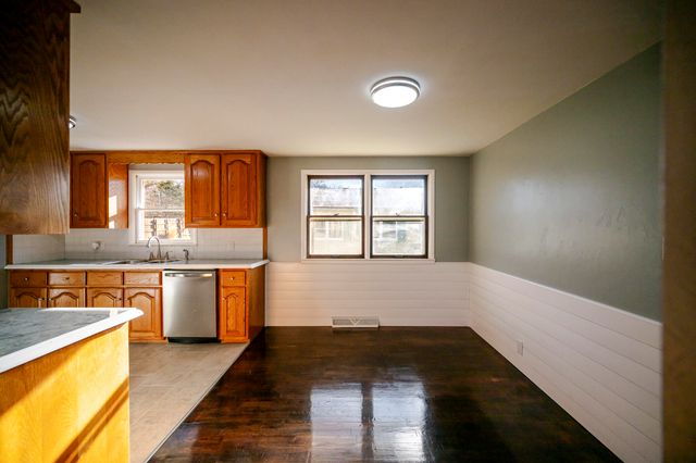 1413 4th Street, Monett, MO 65708