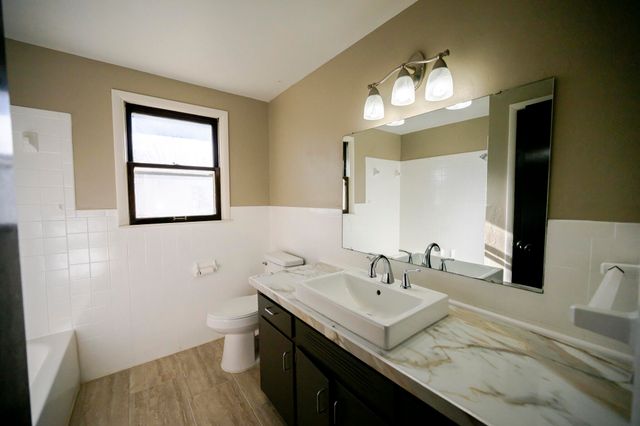 1413 4th Street, Monett, MO 65708