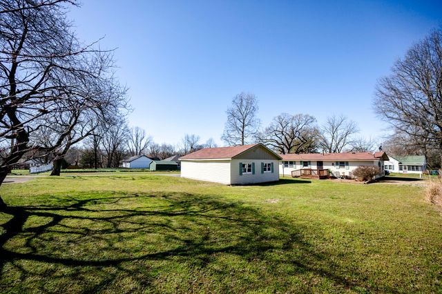 1413 4th Street, Monett, MO 65708