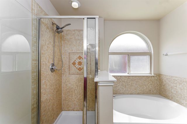 5946 Harbor Glen Drive, Dallas, TX 75249