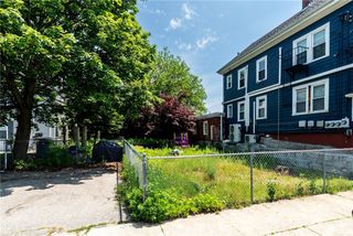 8 courtland Street, Providence, RI 02909