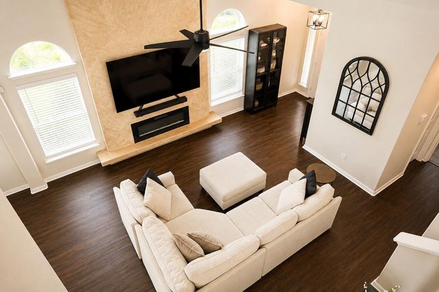 214 Lidell ST, Hutto, TX 78634