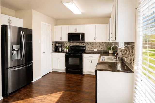 214 Lidell ST, Hutto, TX 78634