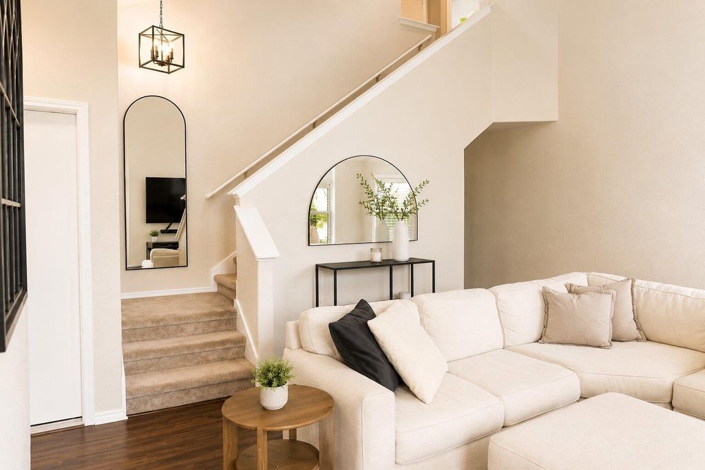 214 Lidell ST, Hutto, TX 78634
