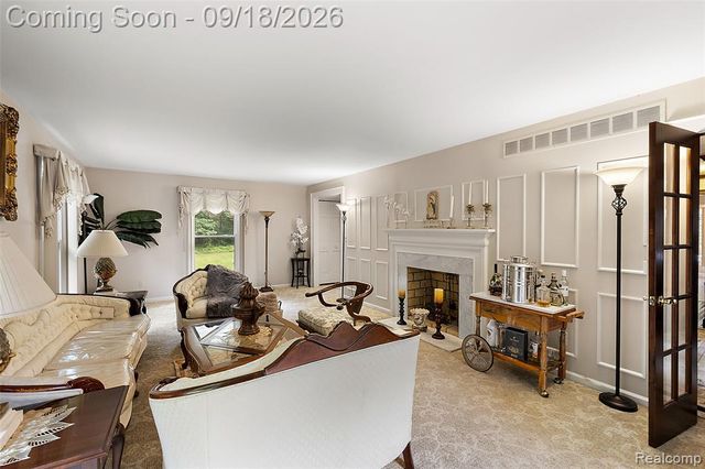 2201 E Gunn Road, Rochester, MI 48306