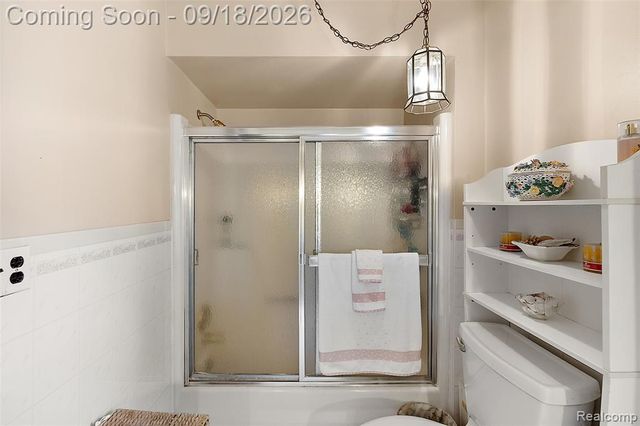 2201 E Gunn Road, Rochester, MI 48306