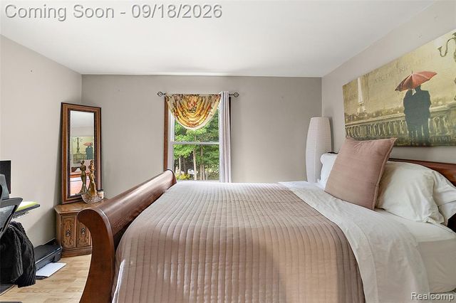 2201 E Gunn Road, Rochester, MI 48306