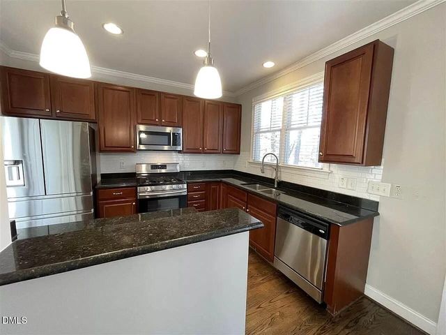 6101 Shandwick Court, Raleigh, NC 27609