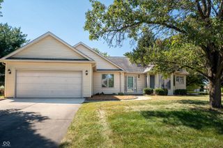 2403 Fairfax Drive, Columbus, IN 47203