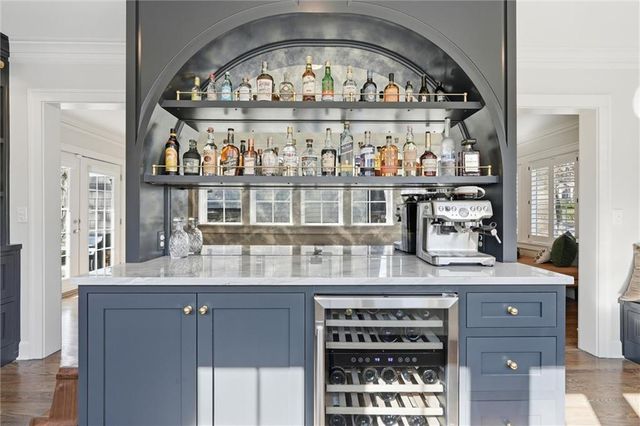 103 W 67th Terrace, Kansas City, MO 64113