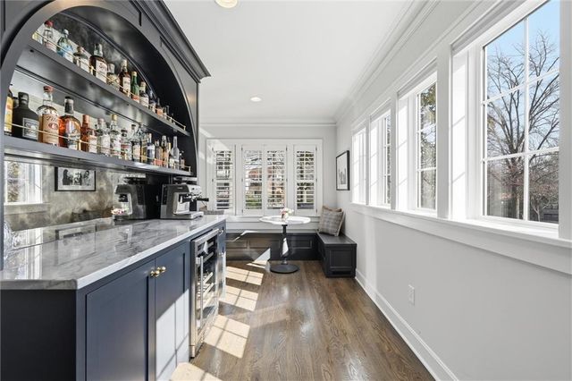 103 W 67th Terrace, Kansas City, MO 64113