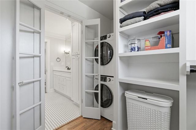 103 W 67th Terrace, Kansas City, MO 64113