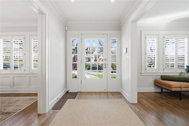 103 W 67th Terrace, Kansas City, MO 64113