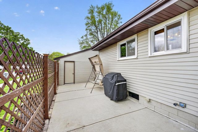 1801 Kimberly AVENUE, Milwaukee, WI 53221