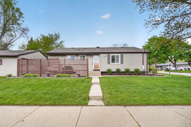 1801 Kimberly AVENUE, Milwaukee, WI 53221