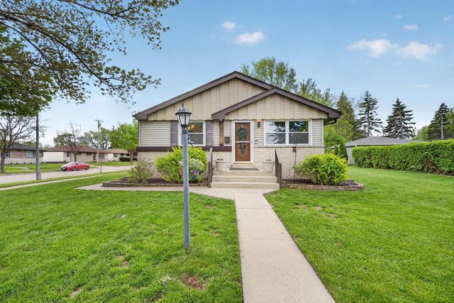 1801 Kimberly AVENUE, Milwaukee, WI 53221
