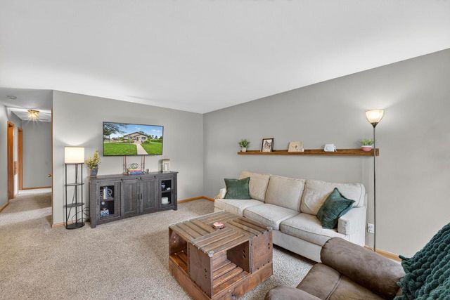 1801 Kimberly AVENUE, Milwaukee, WI 53221
