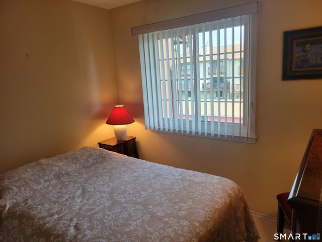 237 Strawberry Hill Avenue 23, Stamford, CT 06902