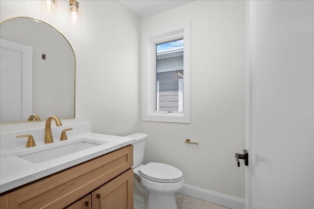 595 Broadway 302, Somerville, MA 02145