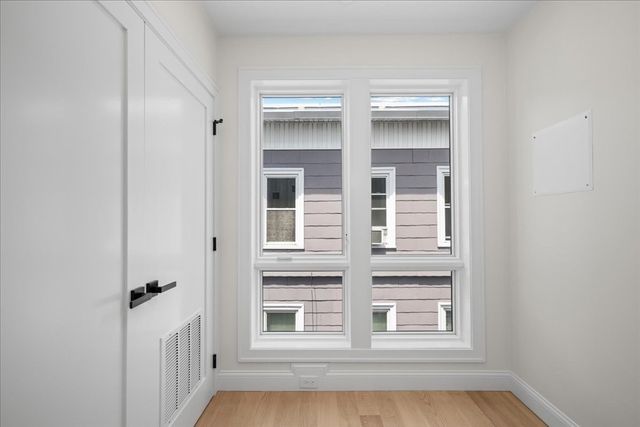 595 Broadway 302, Somerville, MA 02145