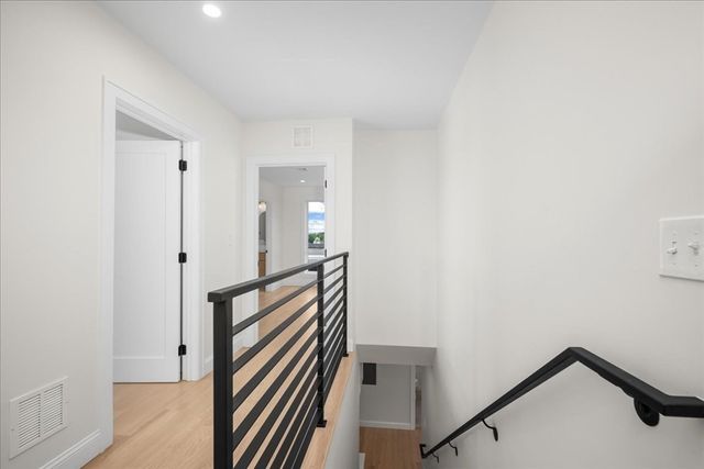 595 Broadway 302, Somerville, MA 02145