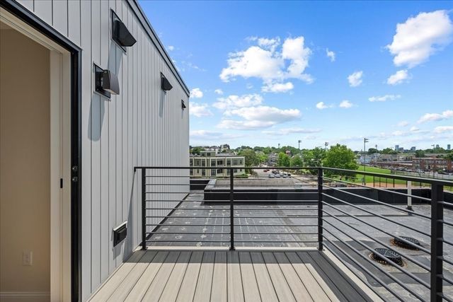 595 Broadway 302, Somerville, MA 02145